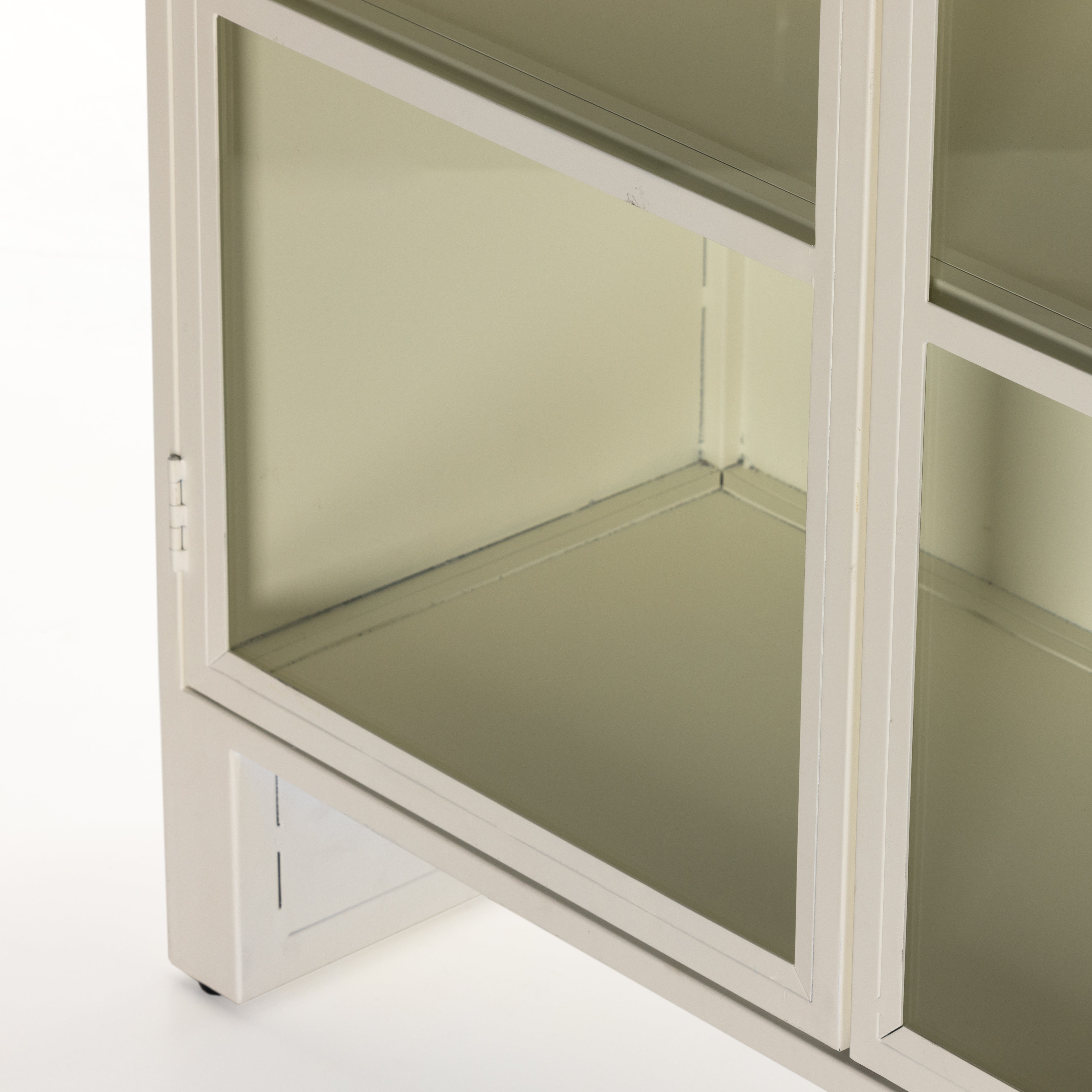 Elise Cabinet