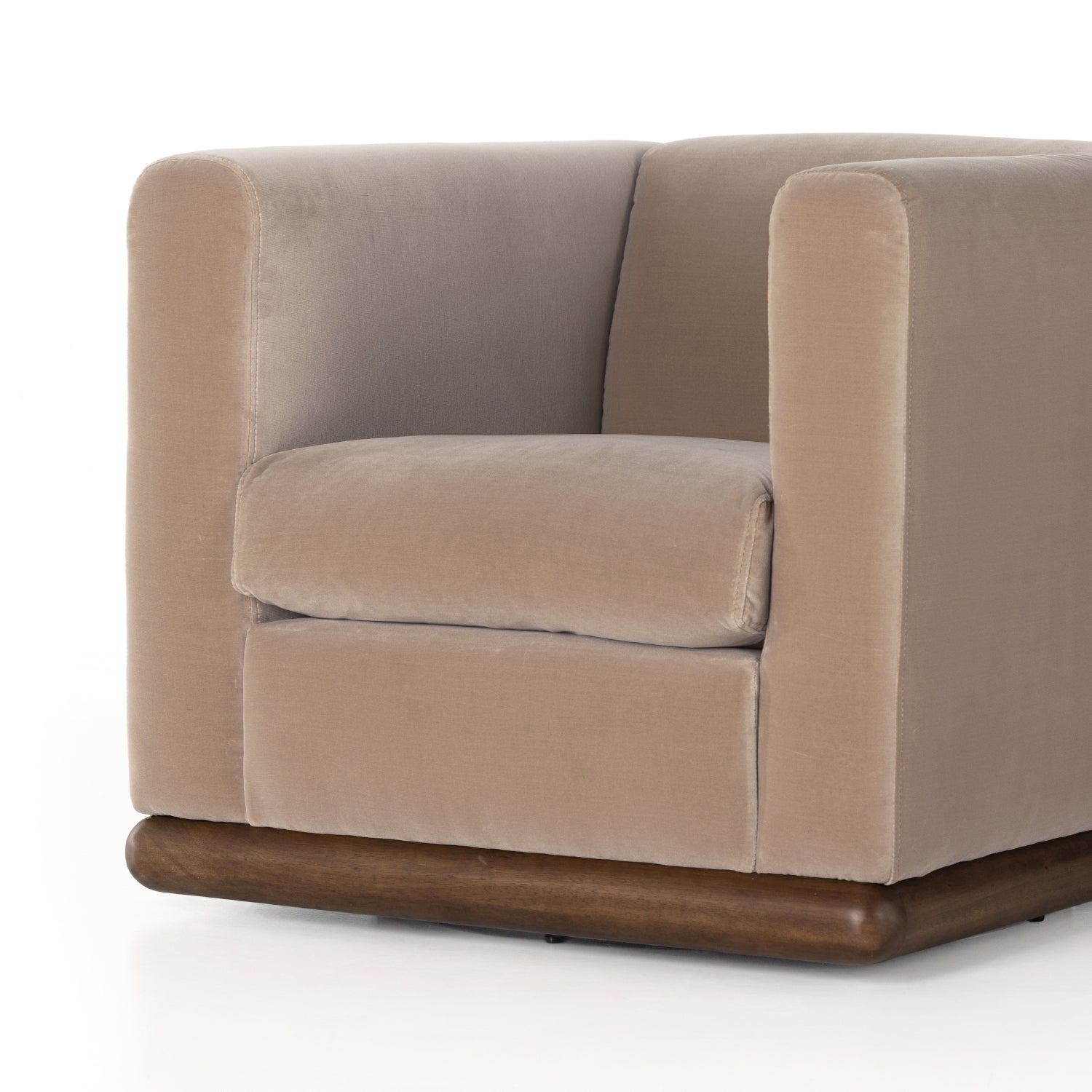 Marieta Swivel Chair