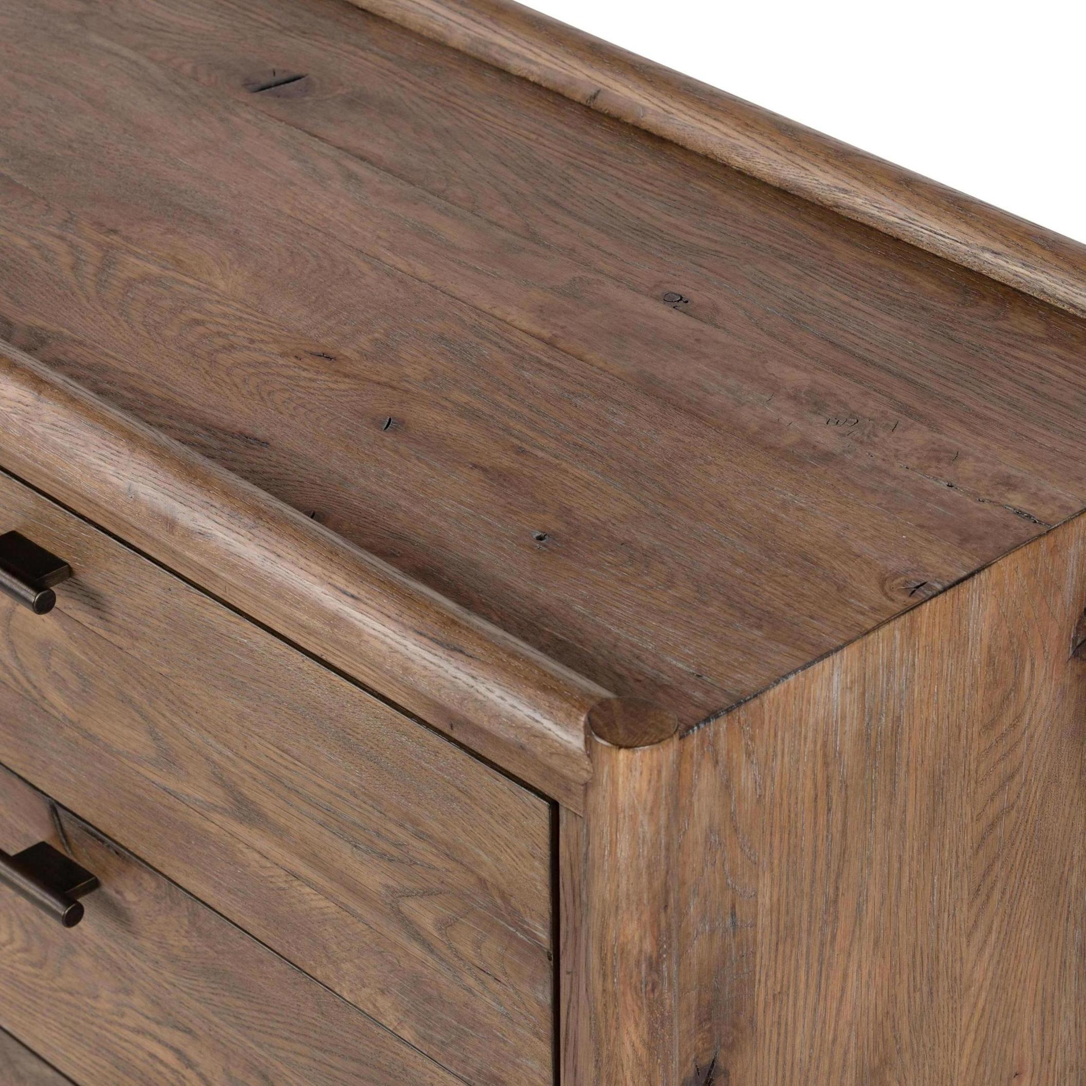 Flint Dresser