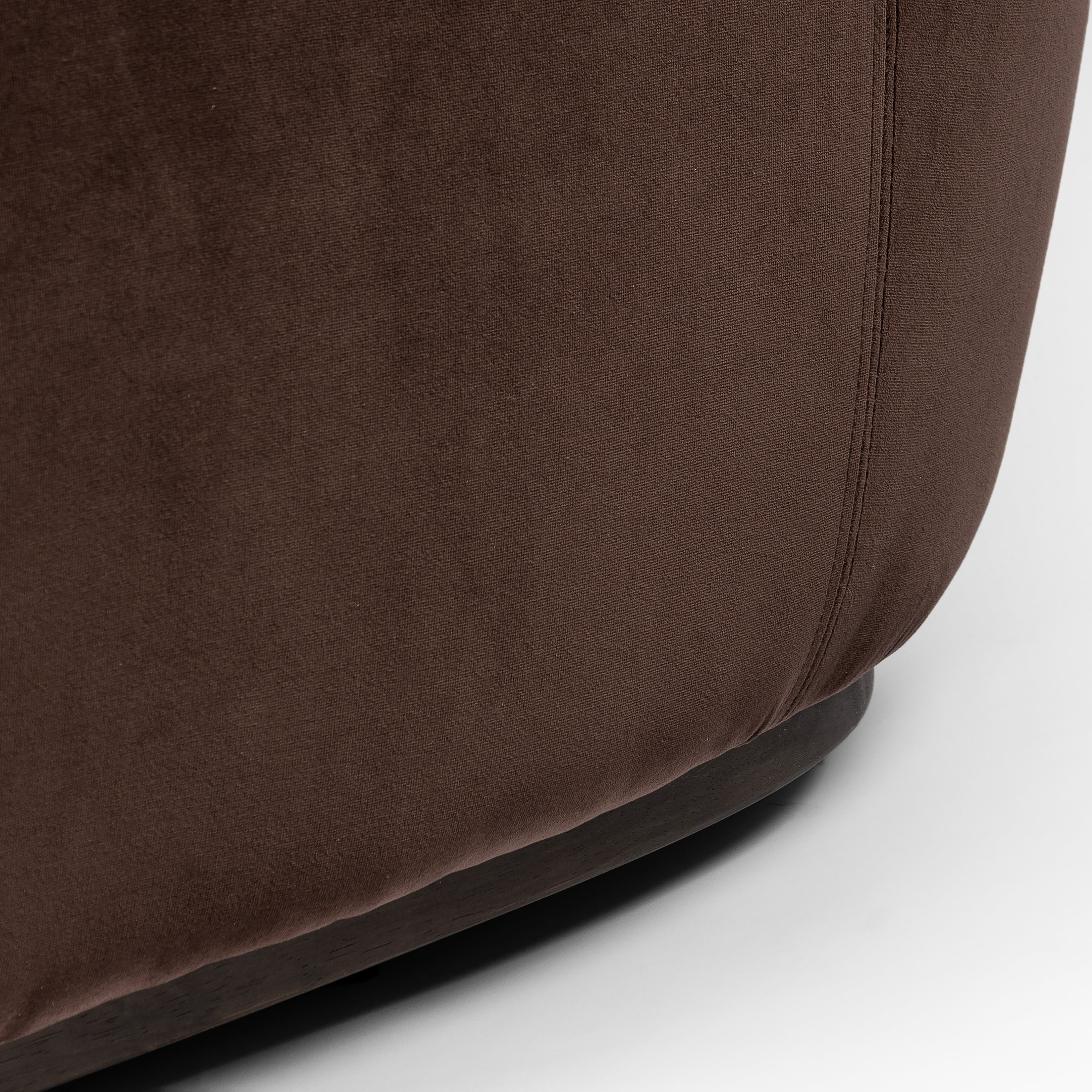 Caesar Swivel Chair