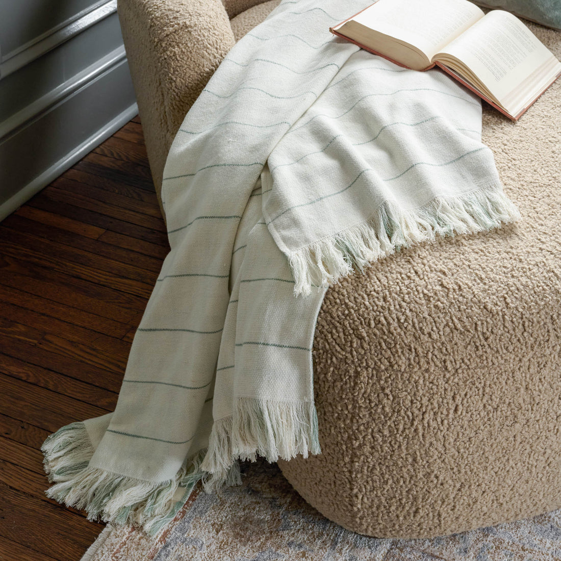 Ruby Chaise Lounge