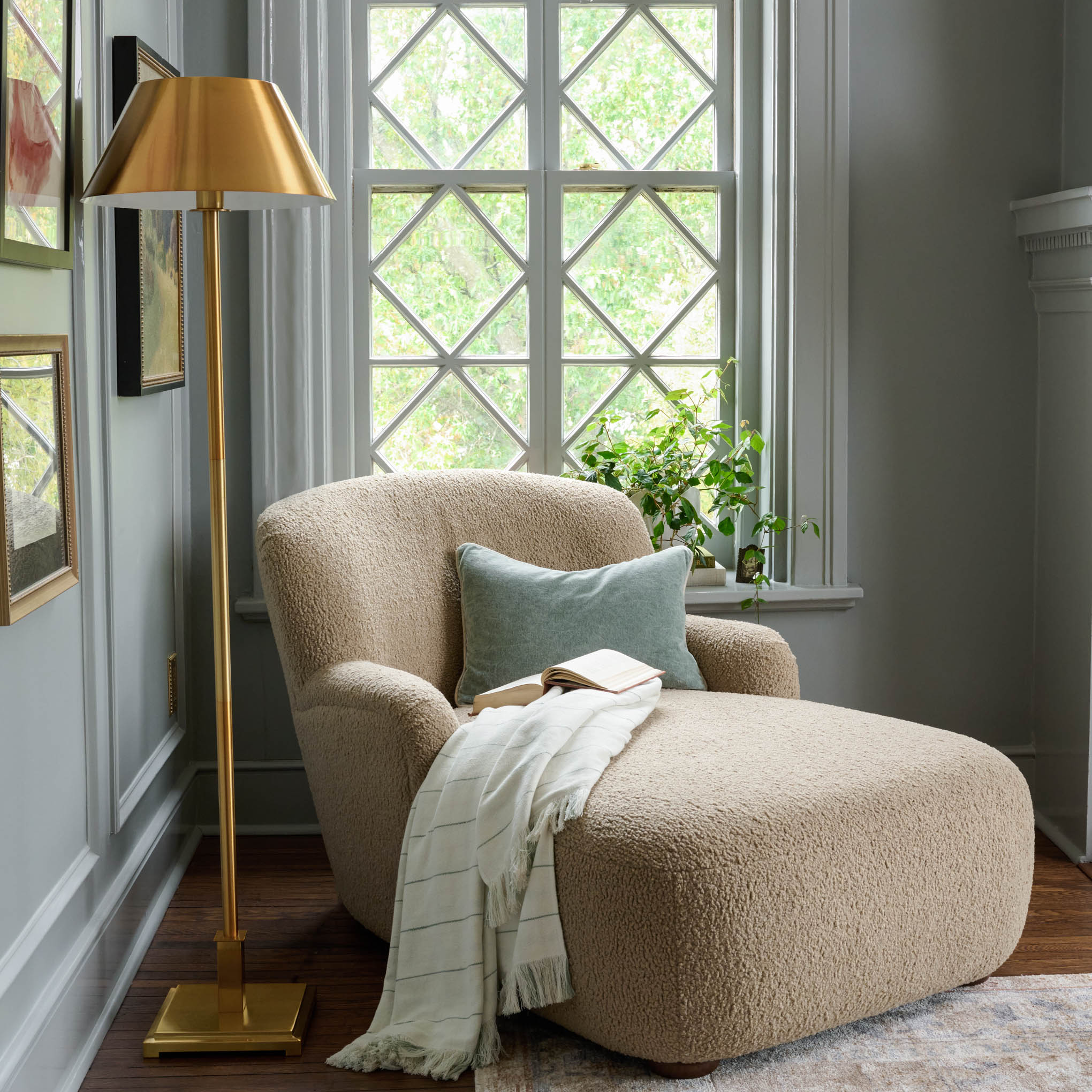 Ruby Chaise Lounge