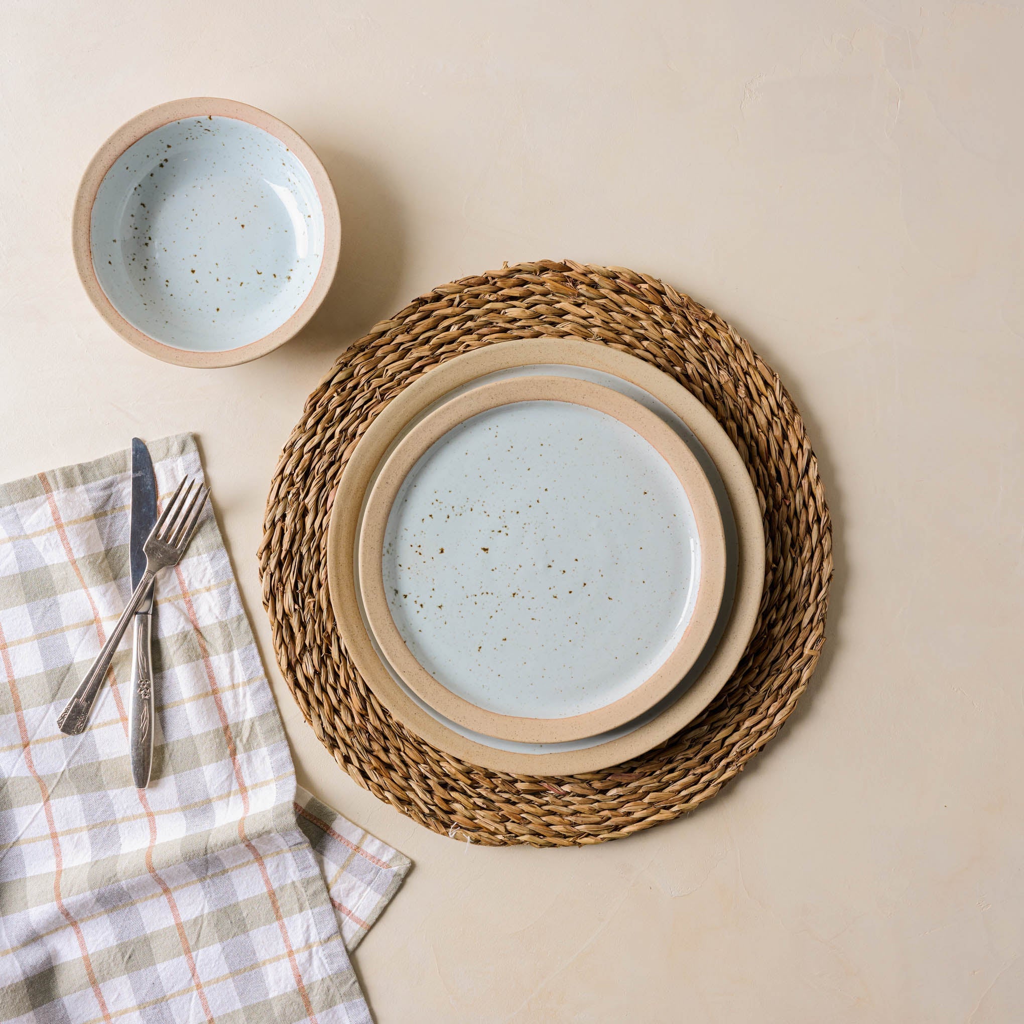 Lucian Round Placemat