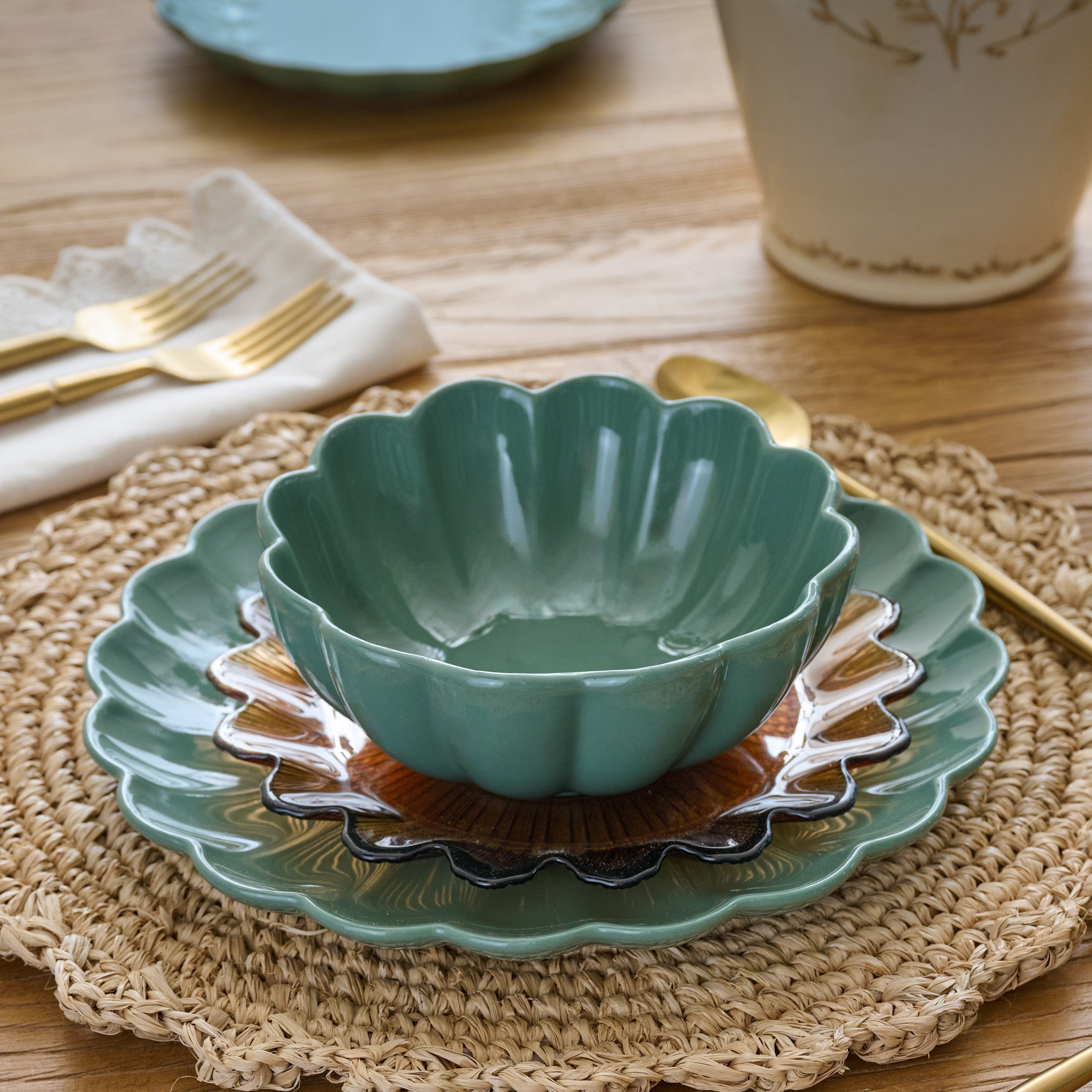 Seagrass Scalloped Cereal Bowl