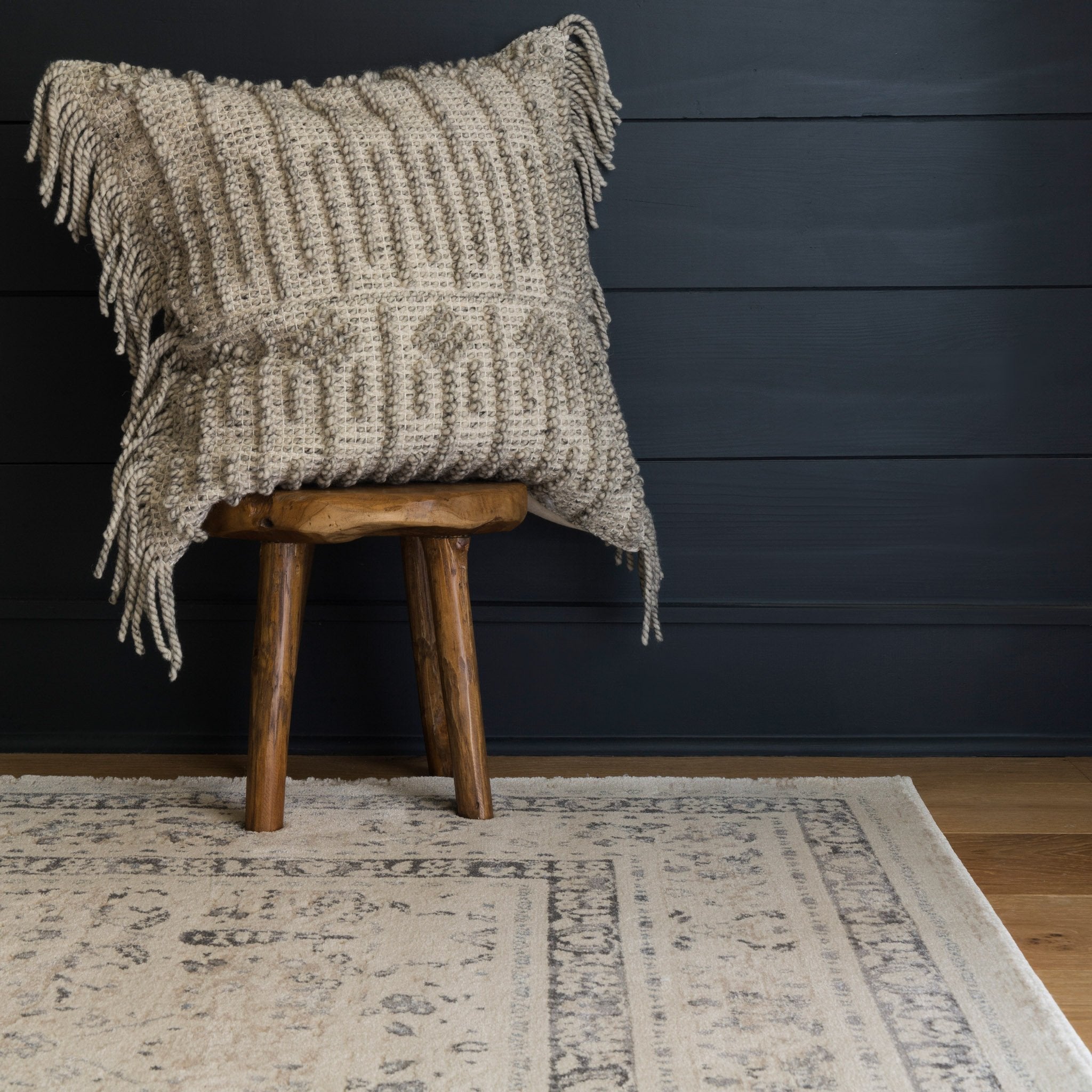 Everly Ivory Sand Rug