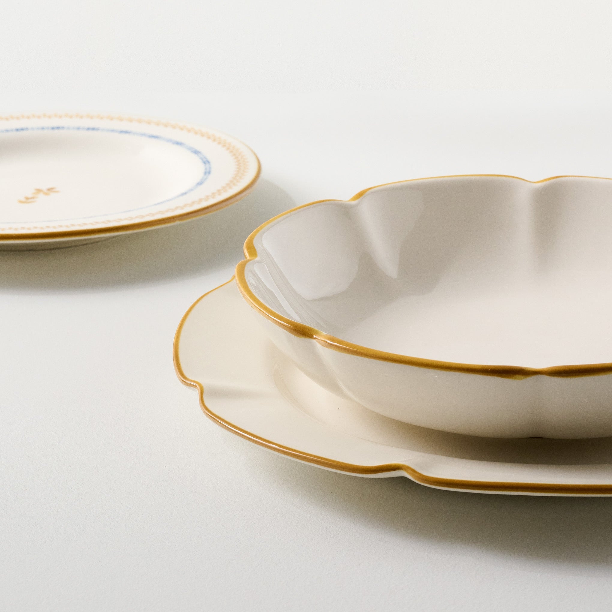 Luna Scalloped 3-Piece Place Setting