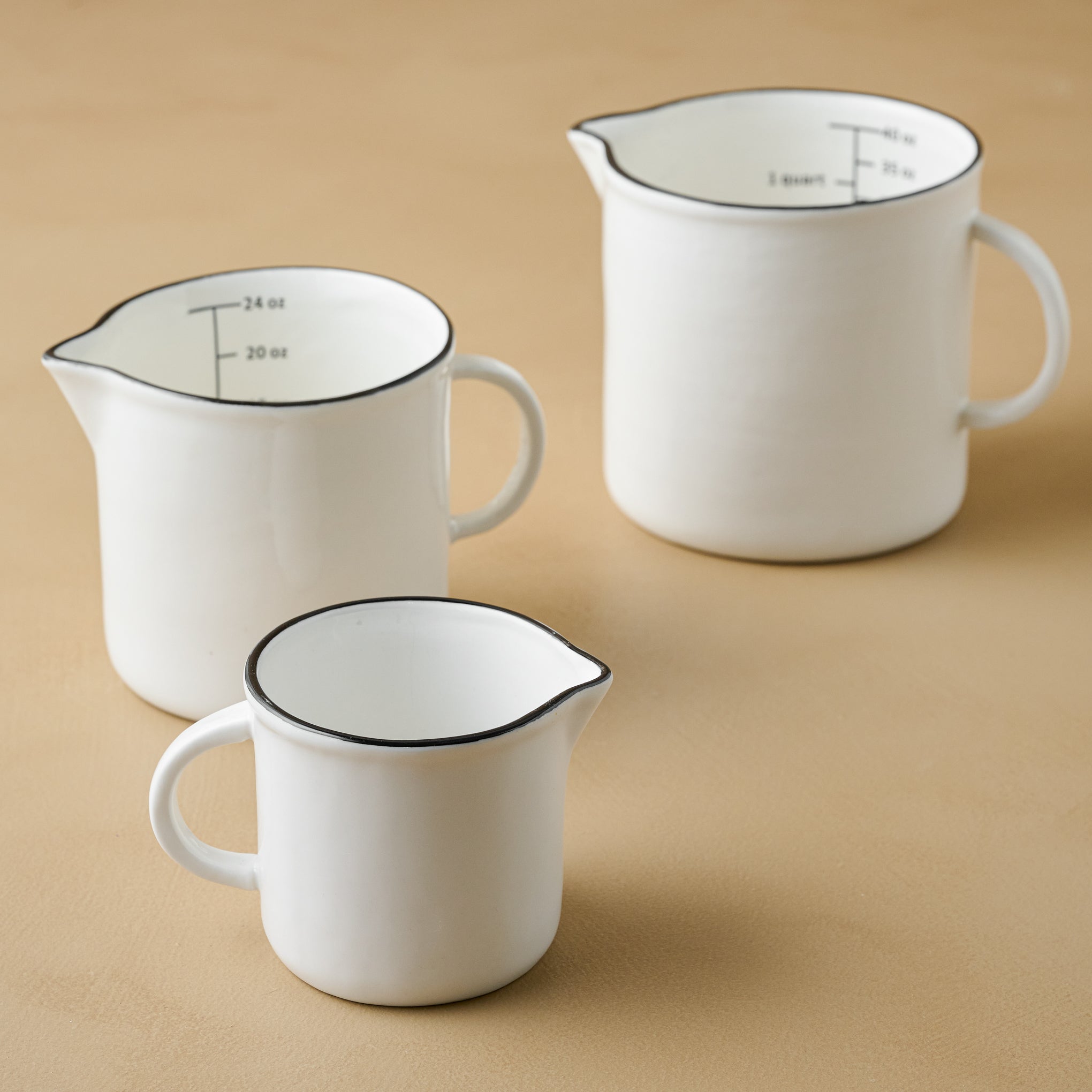 Magnolia Black Rim Measuring Pitcher