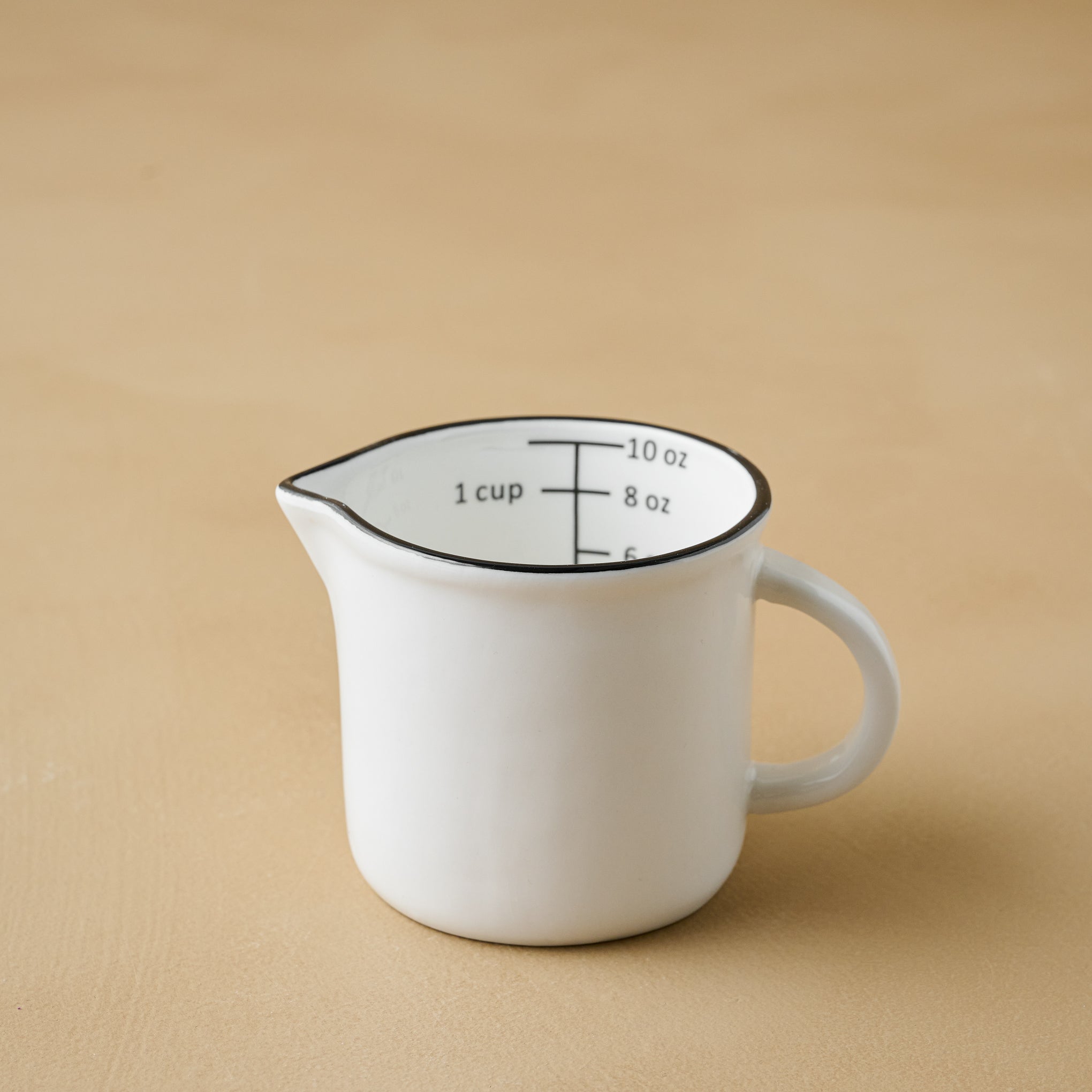 Magnolia Black Rim Measuring Pitcher