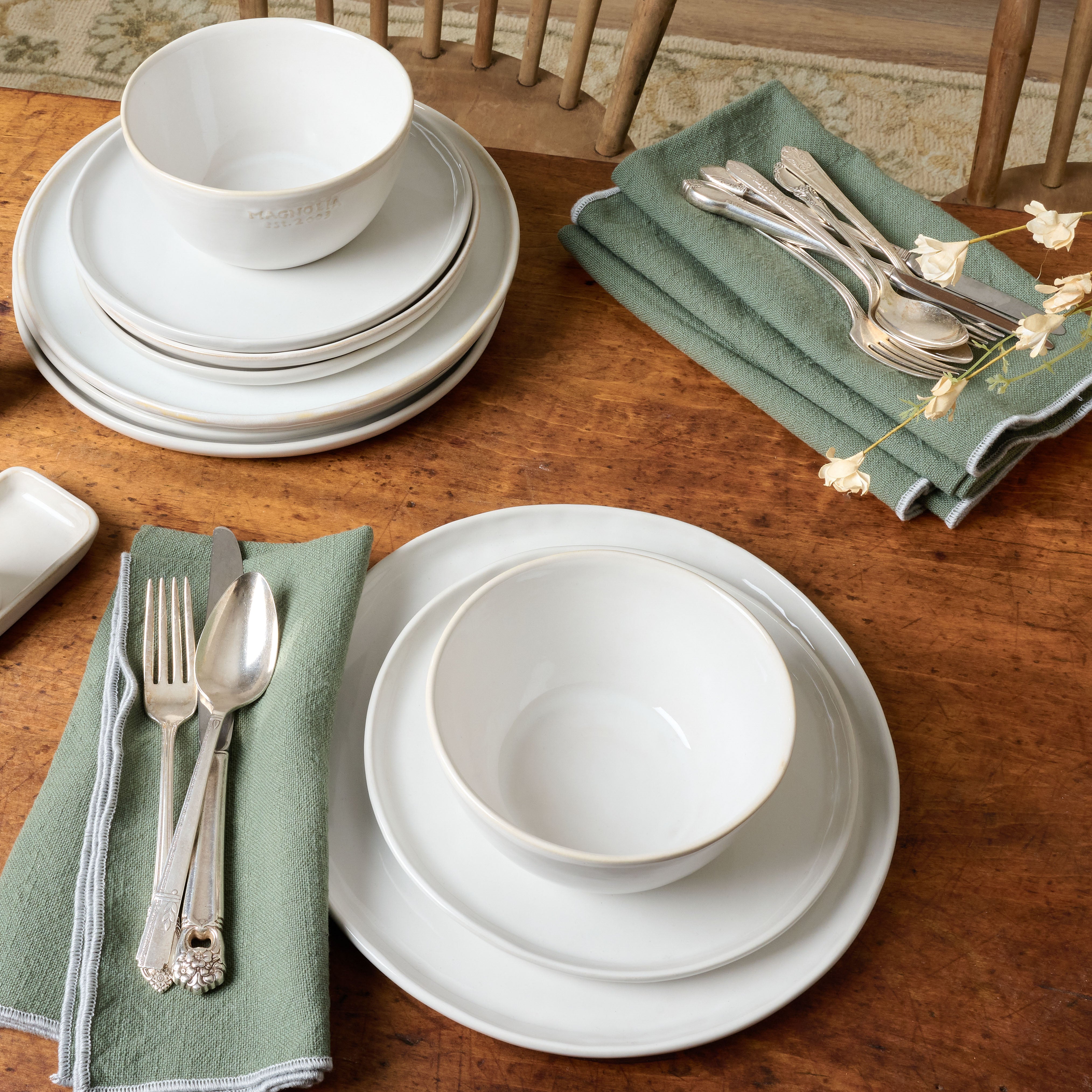 Magnolia Est. Plate