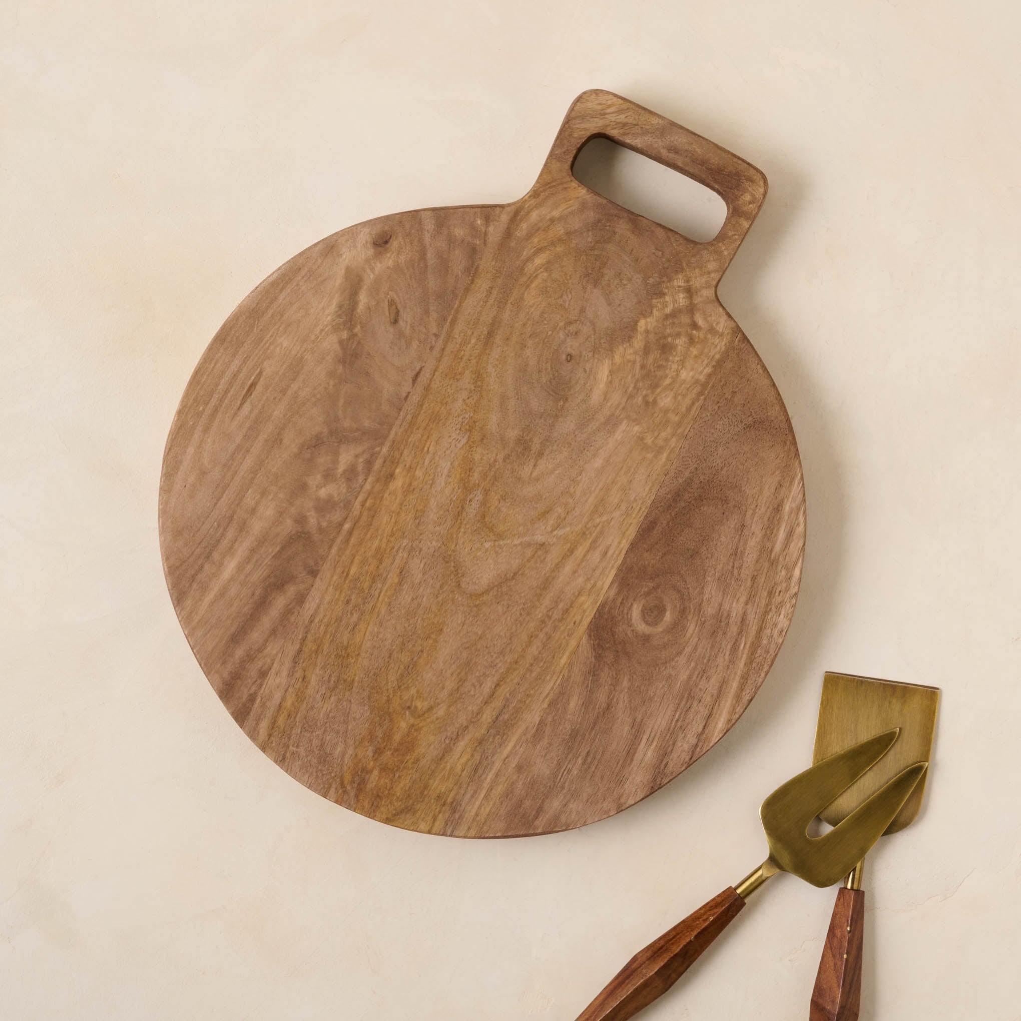 Mango Wood Round Bread Board