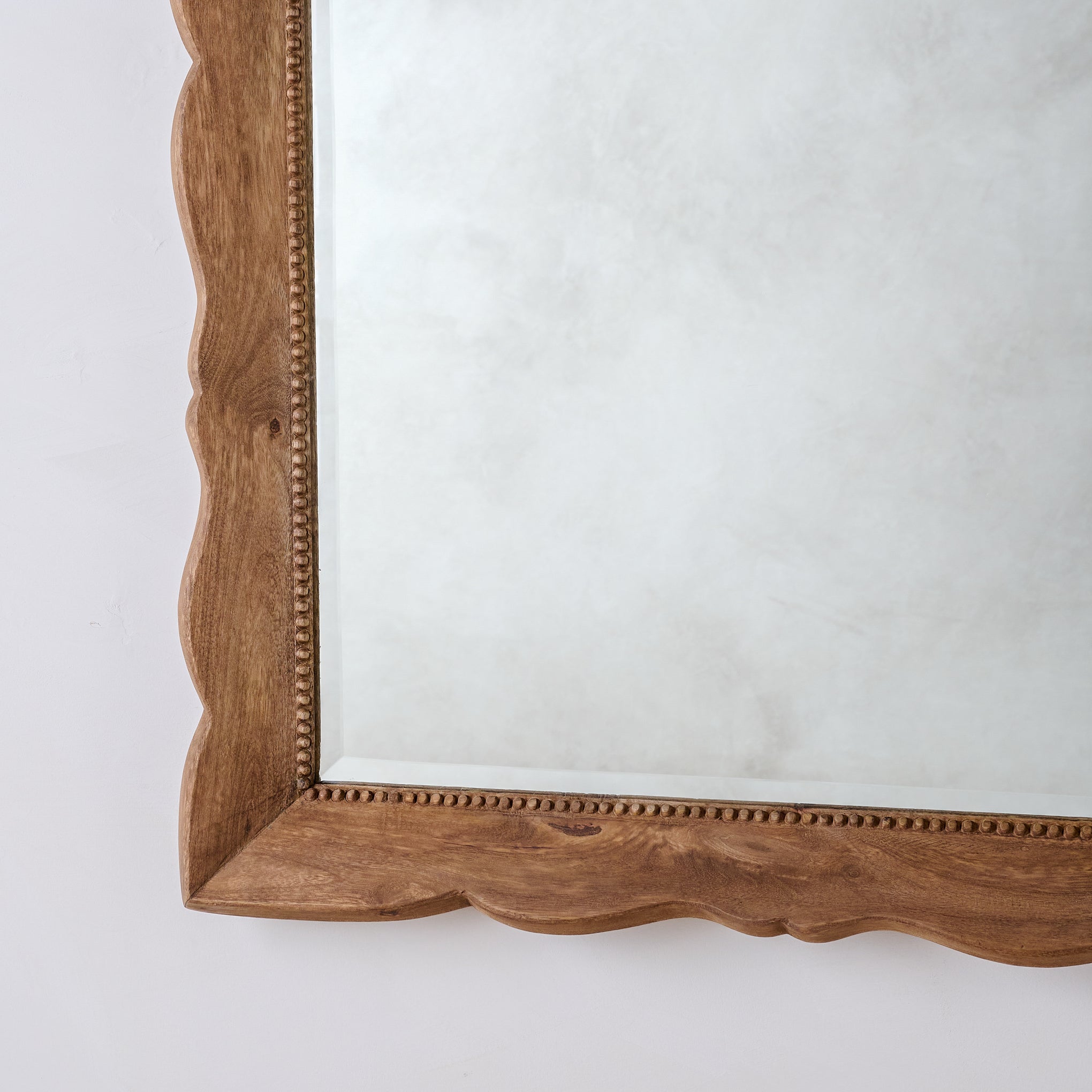 Lucy Mantel Mirror