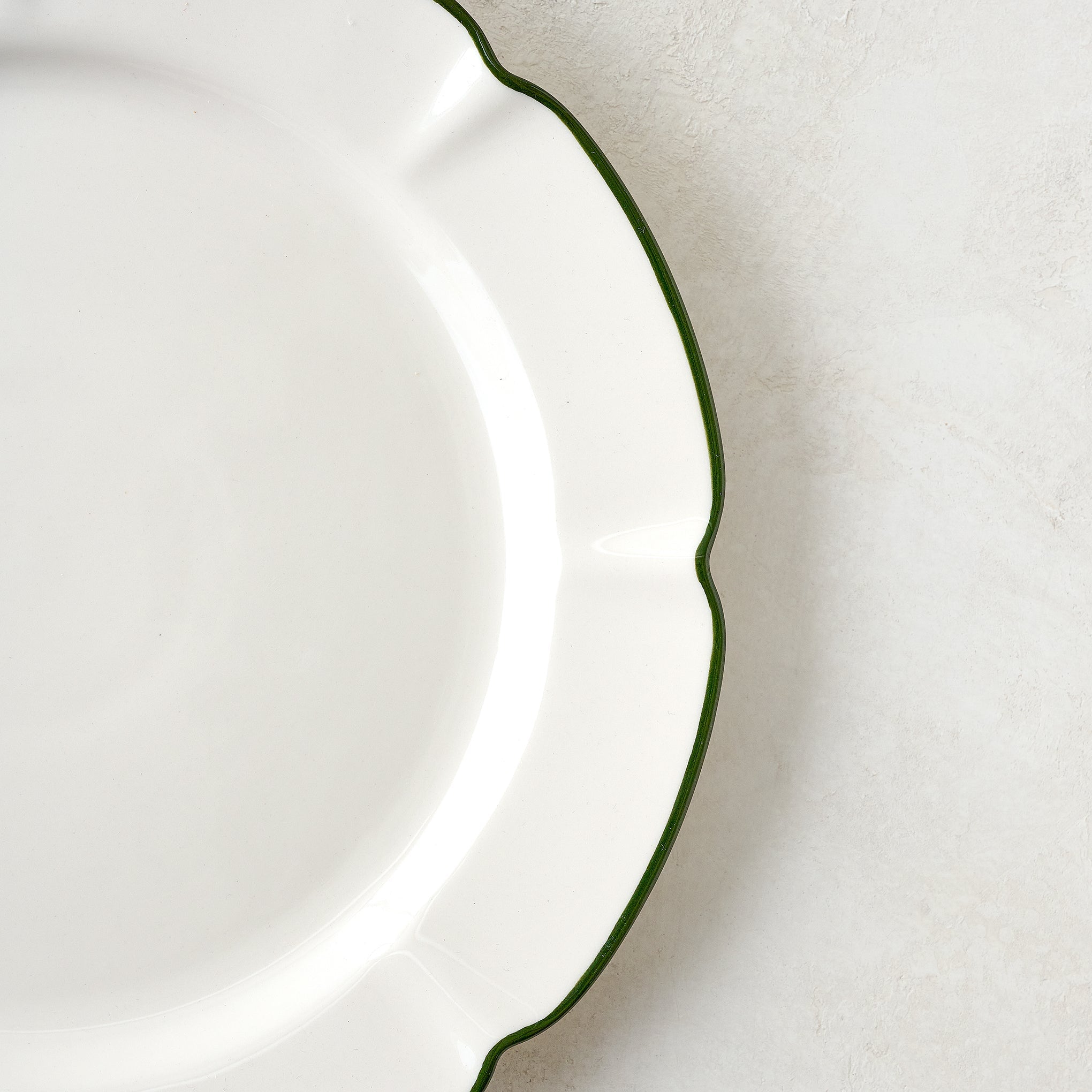 Green Luna Scalloped Plate