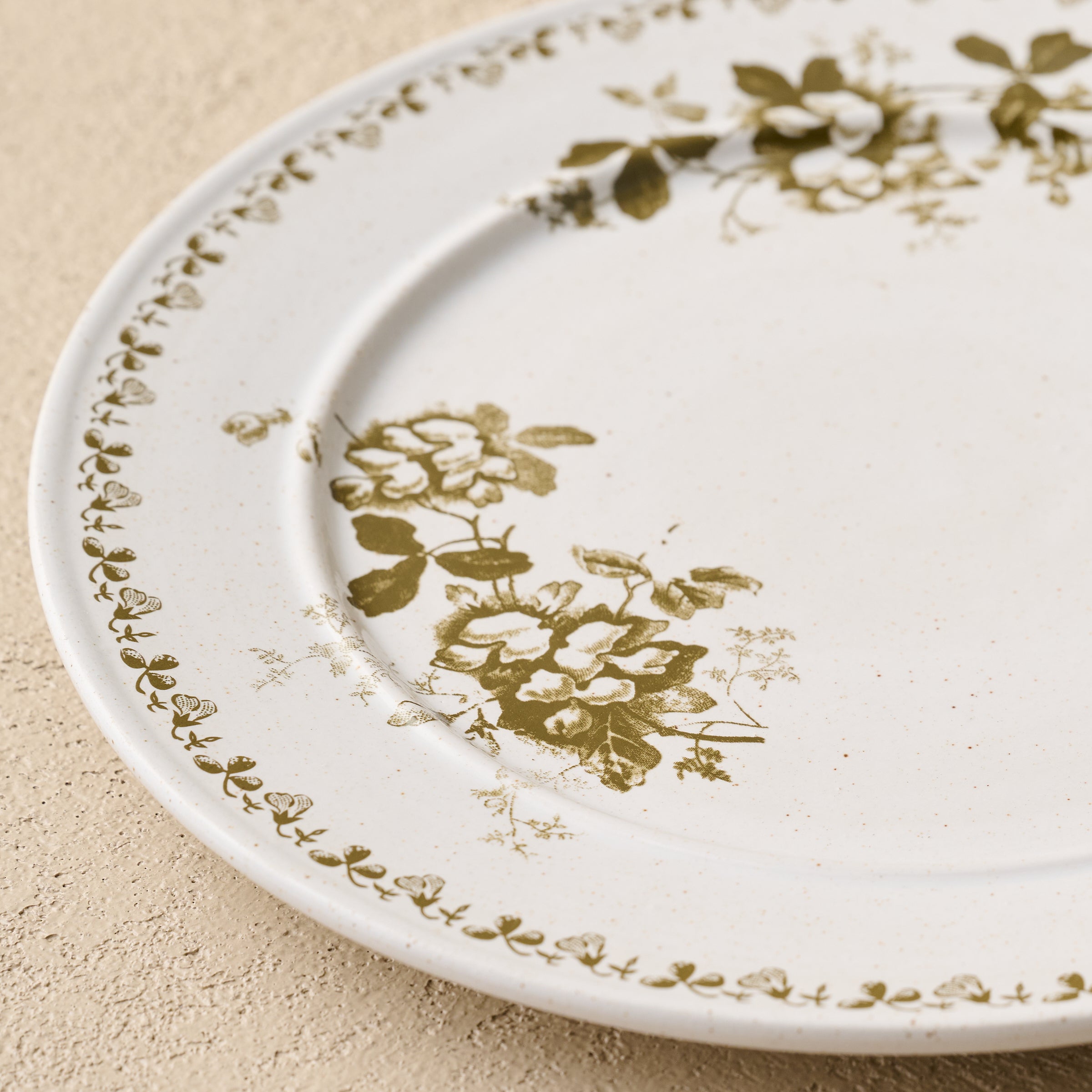 Heirloom Garden Floral Plate