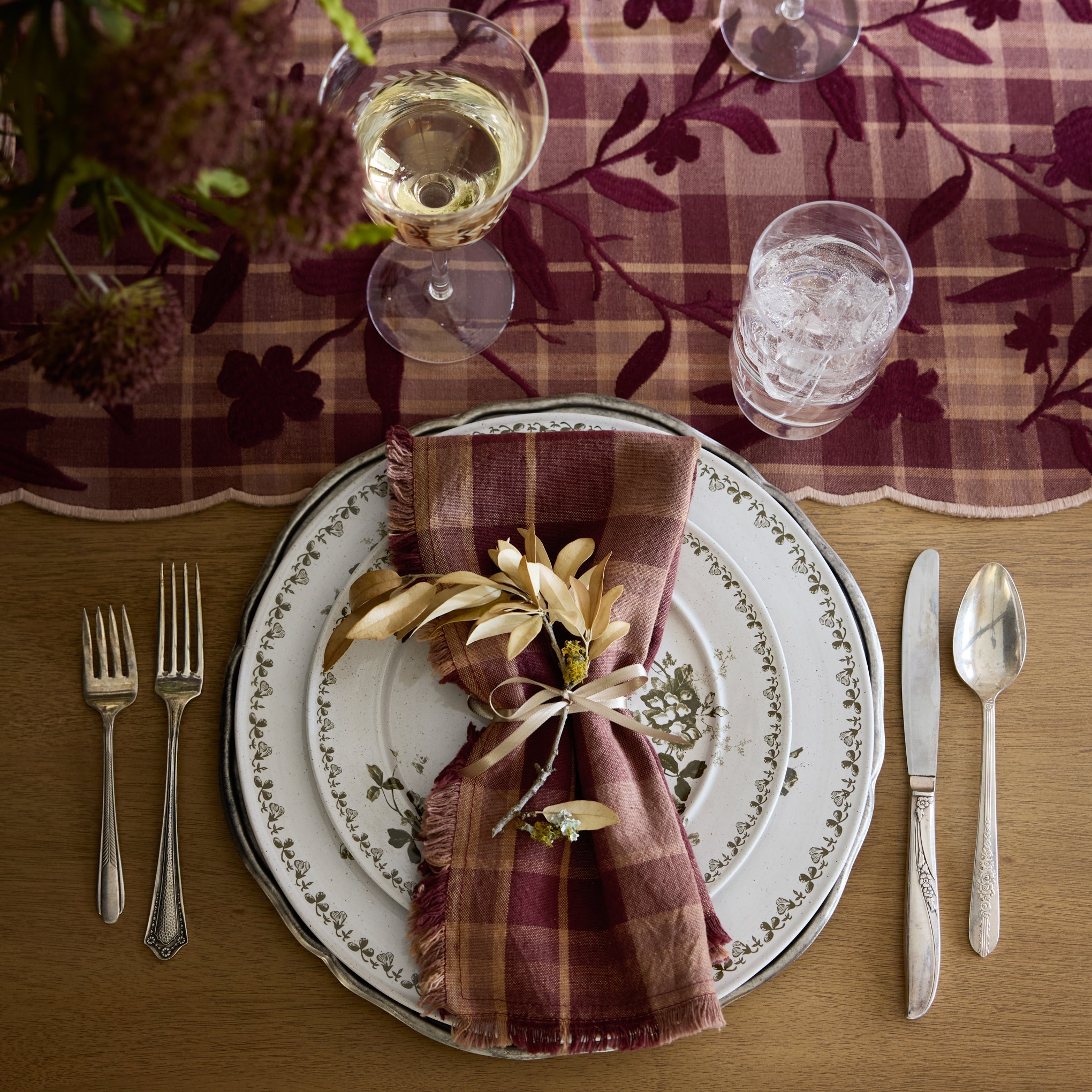 Heirloom Garden Floral Plate