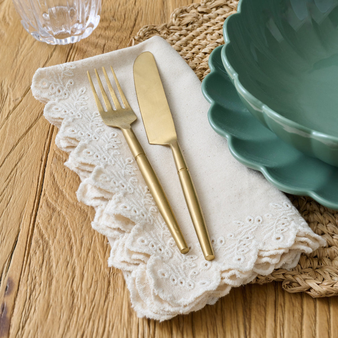 Oatmeal Embroidered Scalloped Edge Napkin set of Four