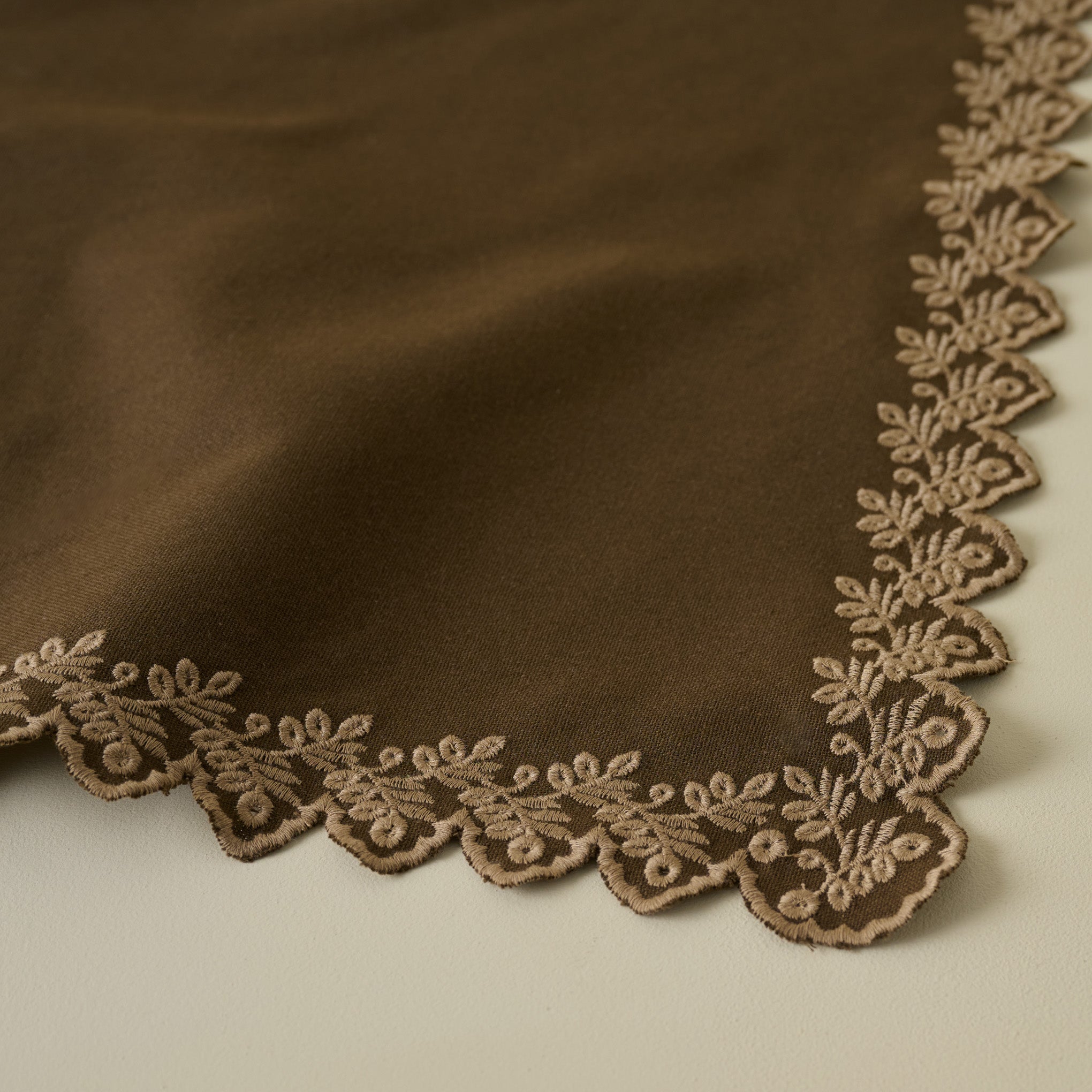 Cocoa Embroidered Scalloped Edge Napkin set of Four