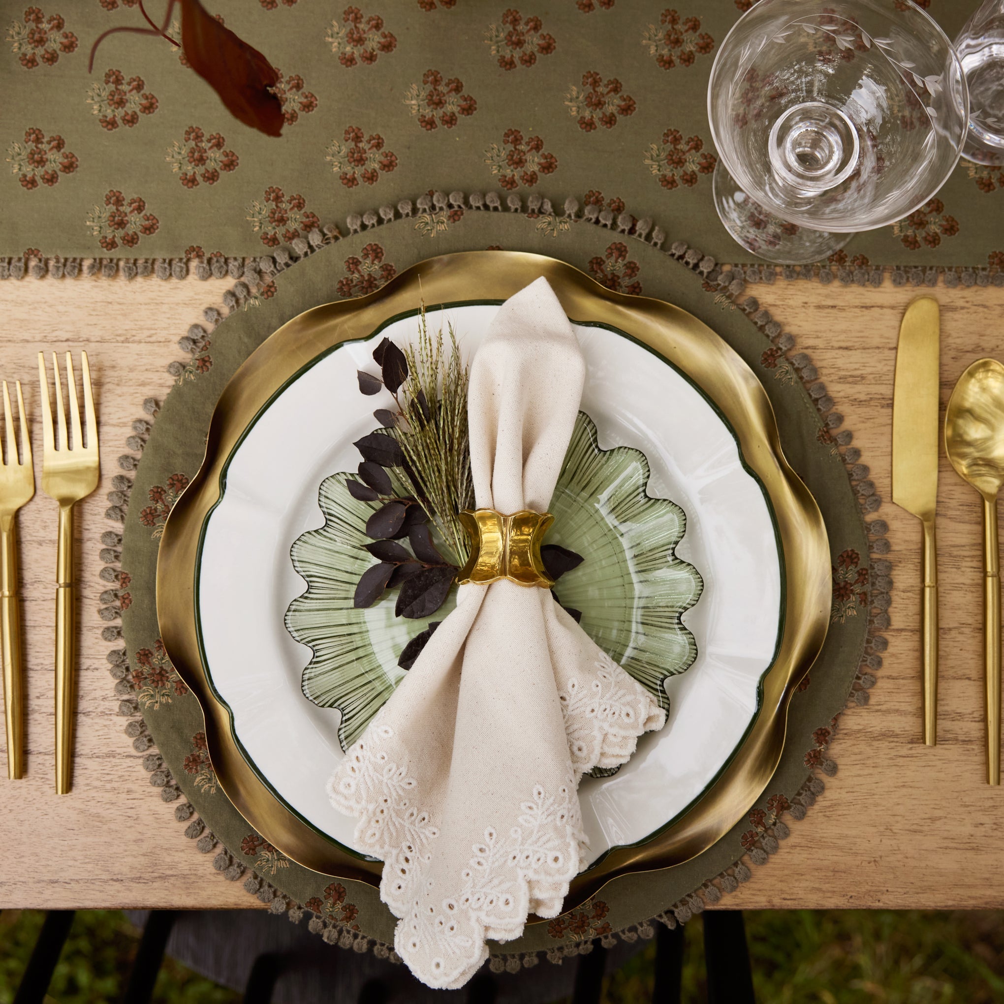 Oatmeal Embroidered Scalloped Edge Napkin set of Four