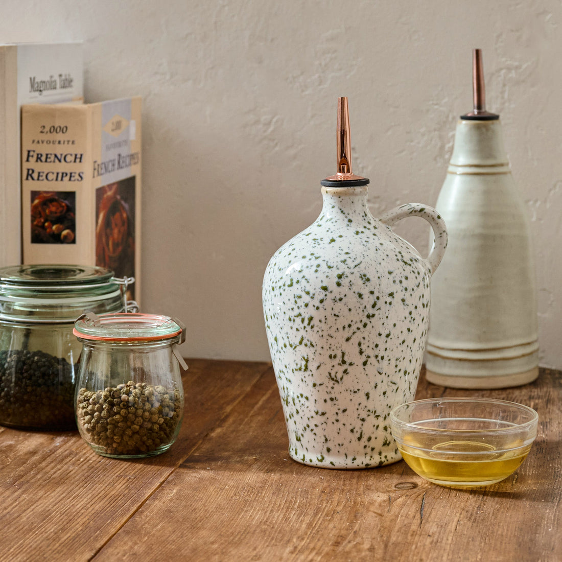 The Cottage Collection Speckle Oil Pour