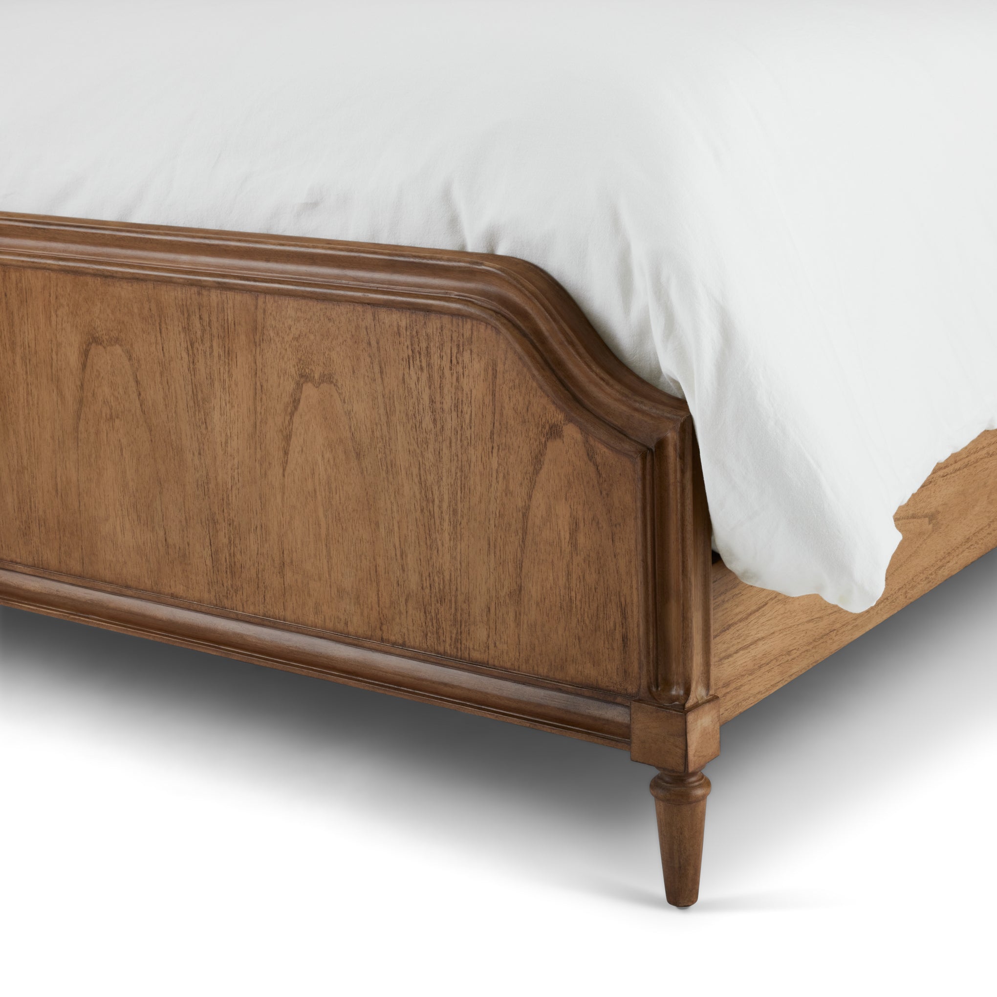Corinne Bed