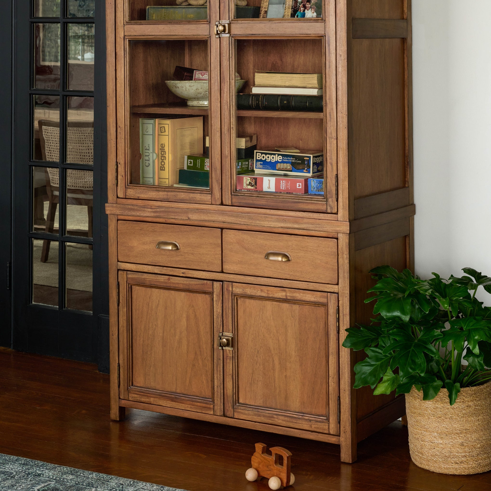 Hammond Cabinet