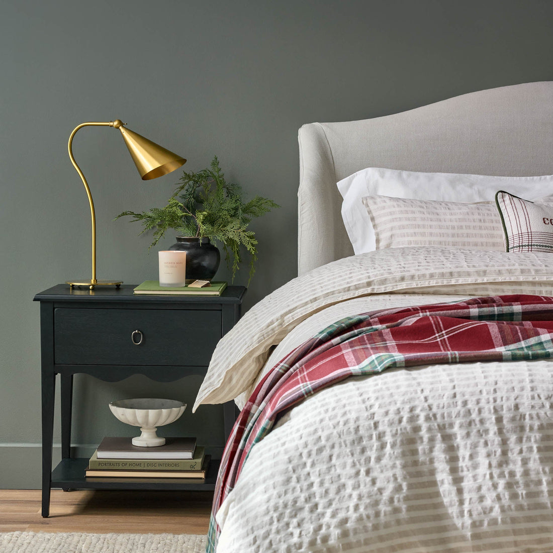 Laurel Nightstand