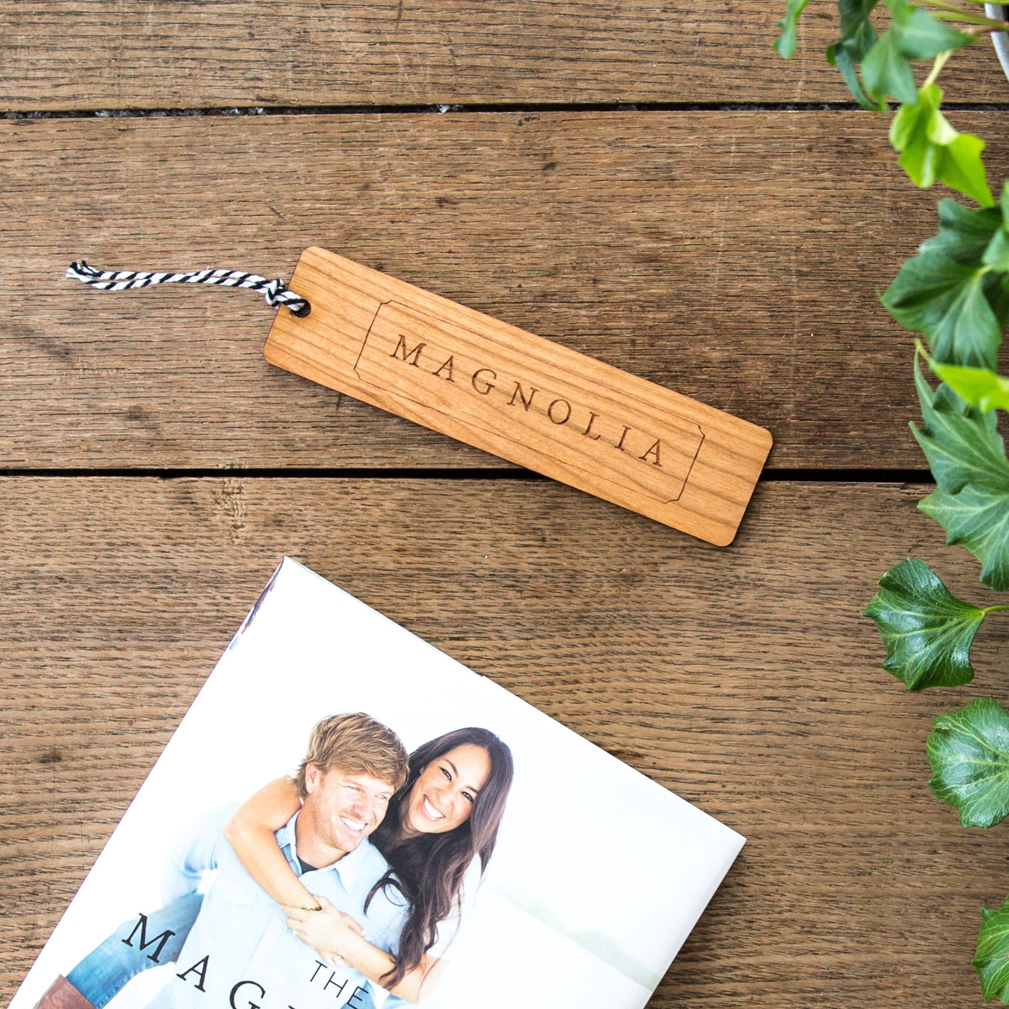 Magnolia Wooden Bookmark