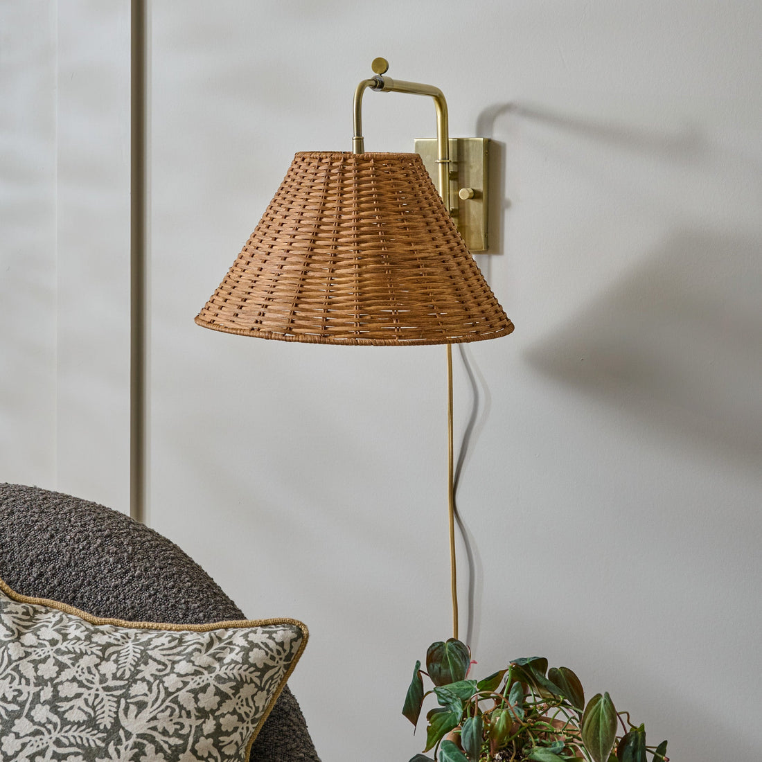 Odette Swivel Plug-in Sconce
