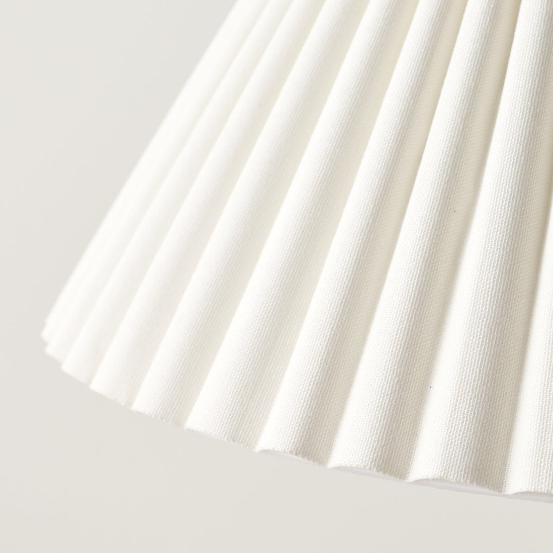Empire Scallop Shade
