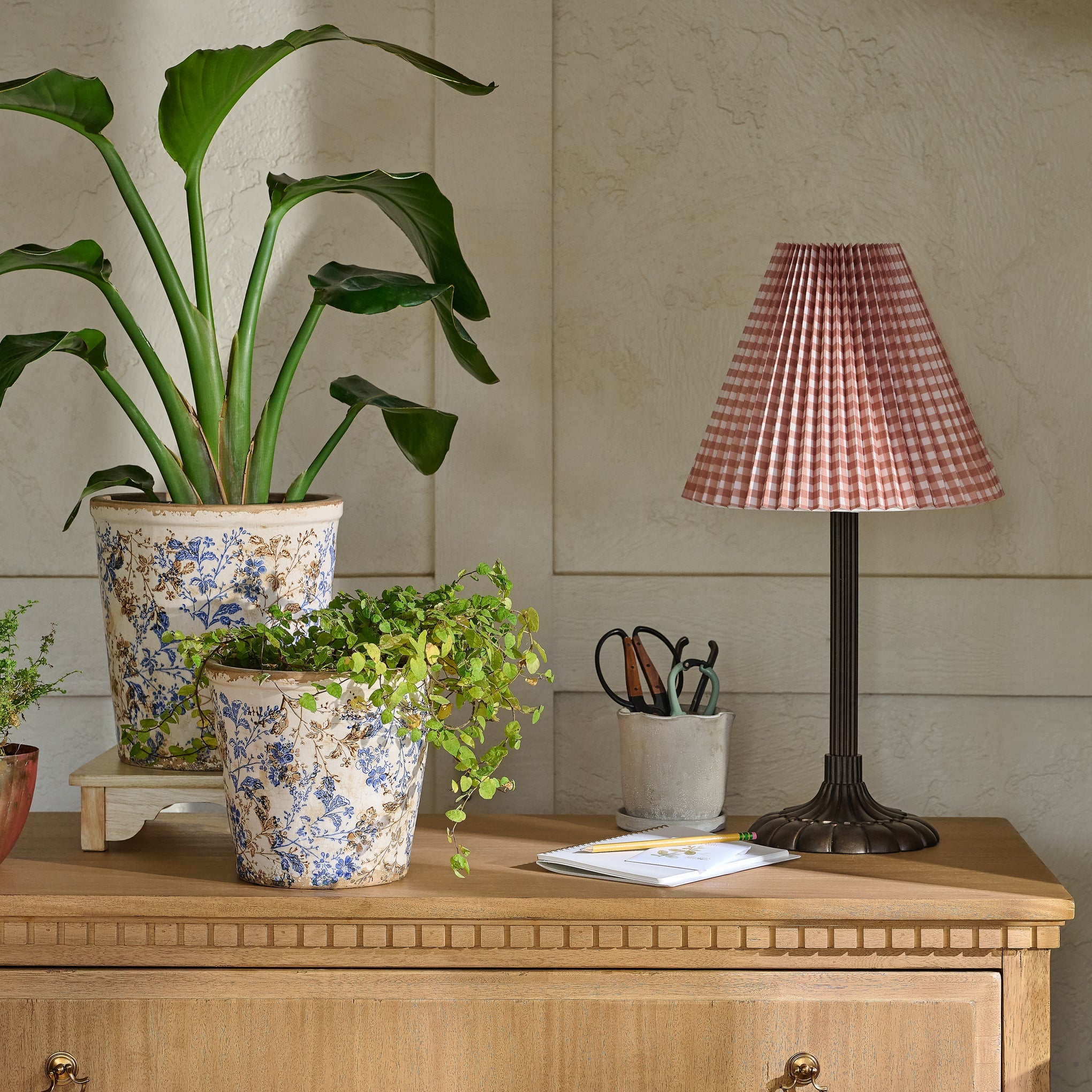 Stella Table Lamp-Bronze Scallop