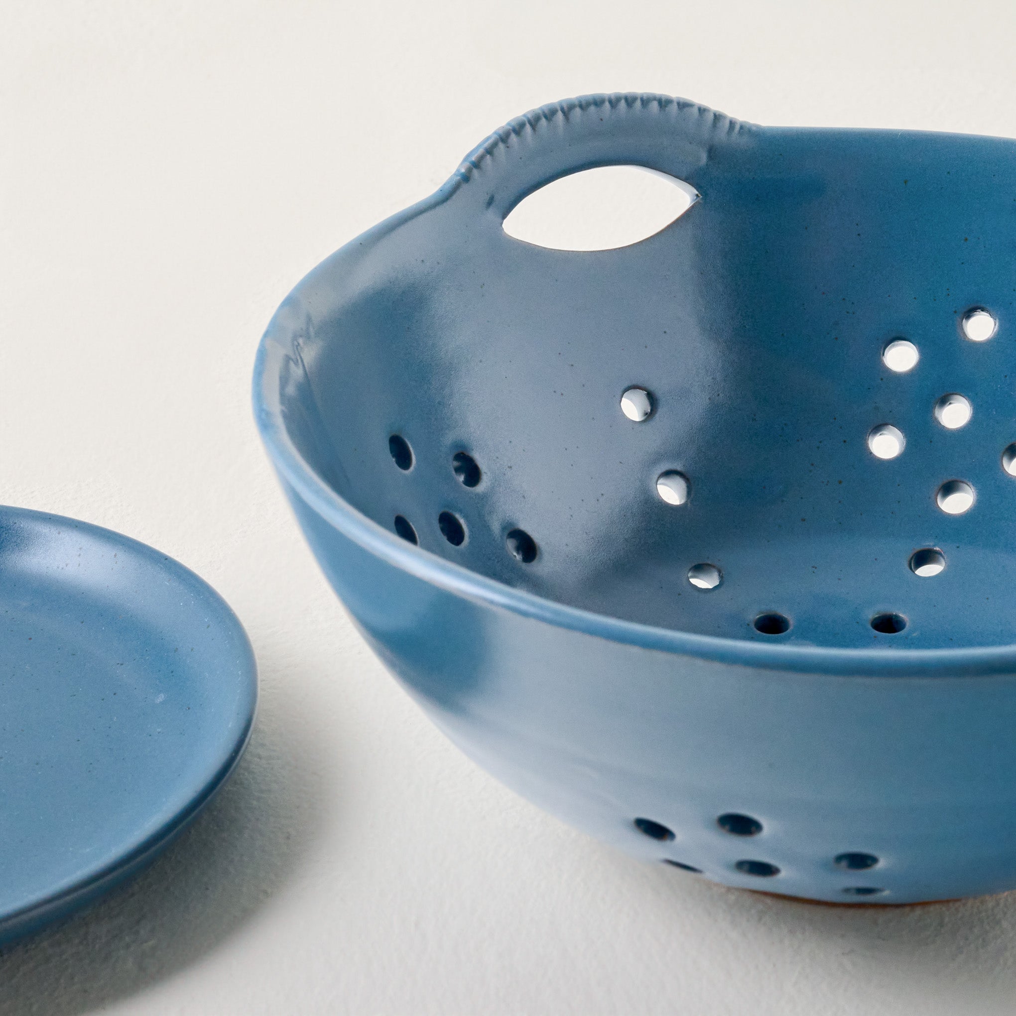 Maribel Stoneware Colander + Plate