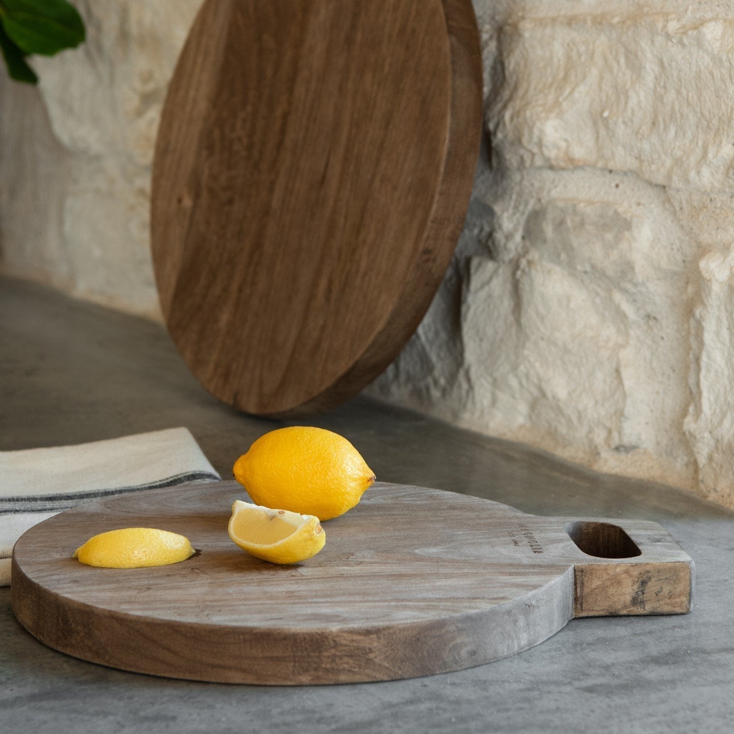 Mango Wood Round Bread Board
